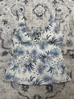 Wave Zone Floral Tankini Swim Top Women’s Medium Blue White Tie Front